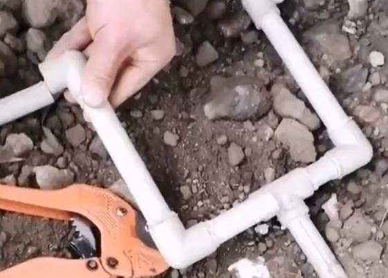分享ppr管三通漏水怎么辦視頻，不單修好它還省料！